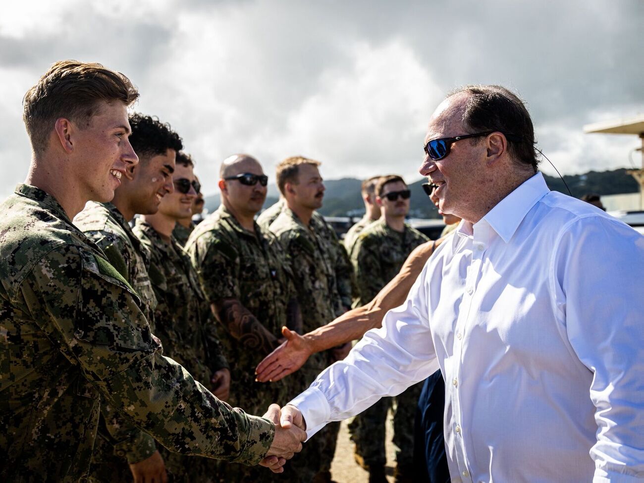 На фоне войны в Иране в США уволен глава военно-морских сил