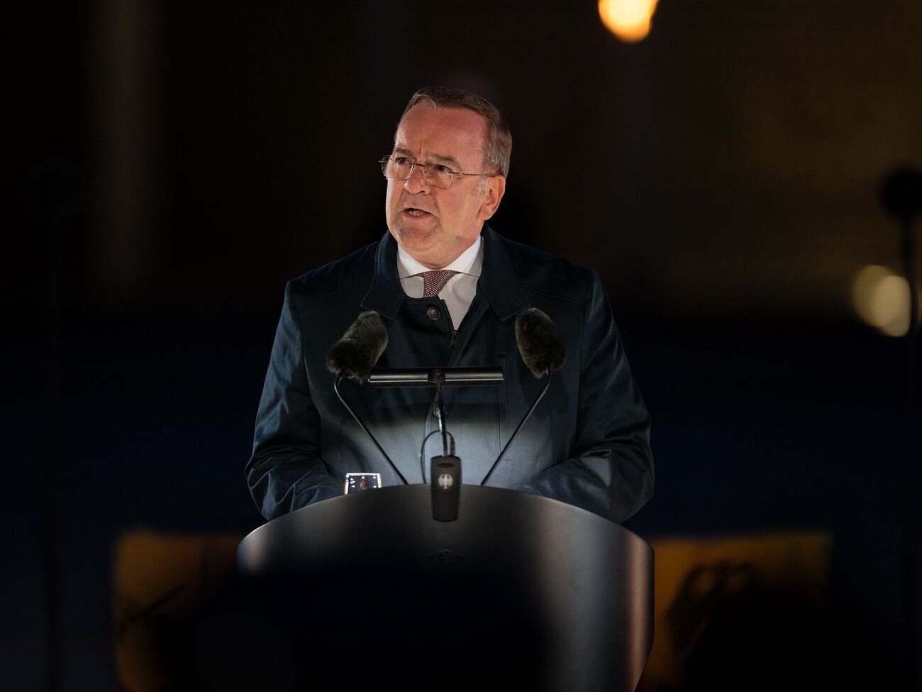 Під час виступу Пісторіуса залою поширився "нестерпний сморід". Що сталося, поки він говорив про зброю й Україну