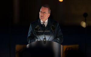 Під час виступу Пісторіуса залою поширився "нестерпний сморід". Що сталося, поки він говорив про зброю й Україну