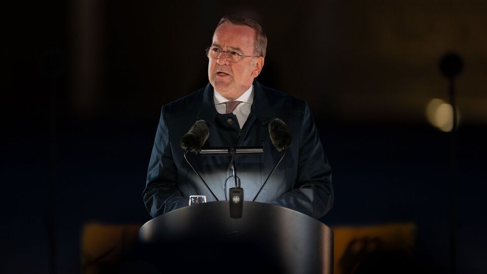 Під час виступу Пісторіуса залою поширився "нестерпний сморід". Що сталося, поки він говорив про зброю й Україну