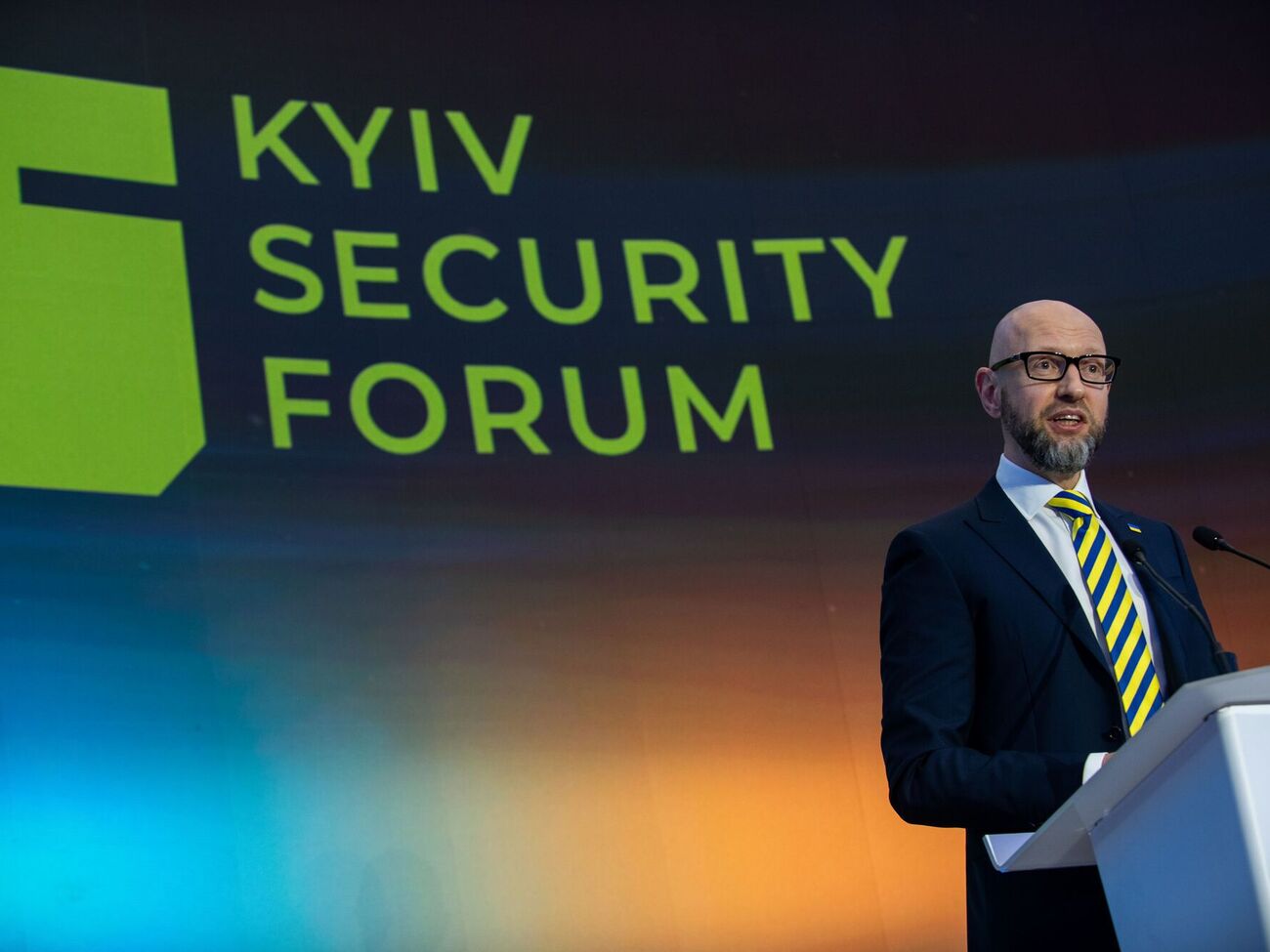 Яценюк: Вільні нації повинні об'єднатися проти тоталітаризму й агресії