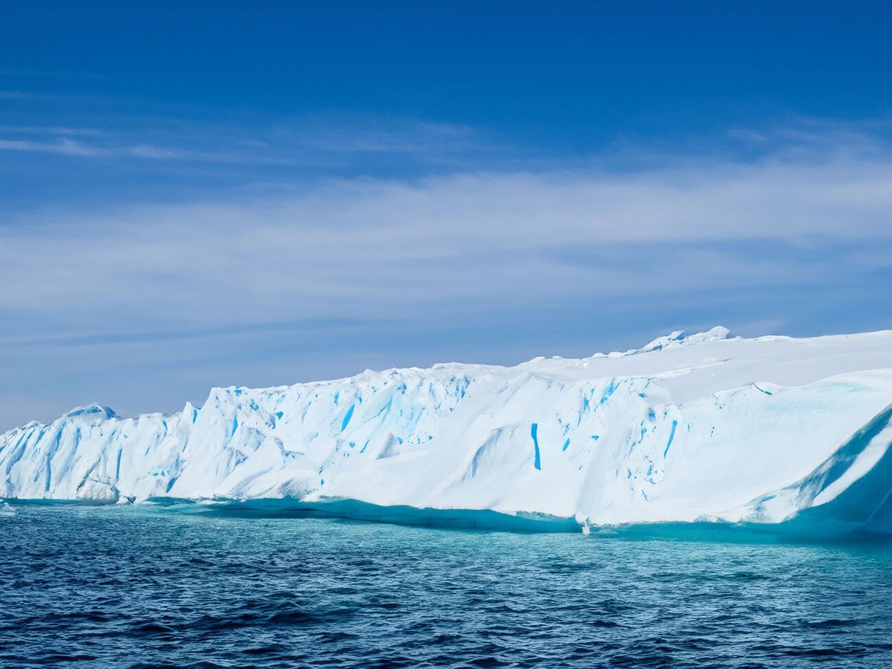 Айсберг, який вважали найбільшим у світі, розтанув і зруйнувався