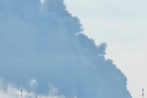 БПЛА вдарили по двох основних нафтових об'єктах РФ. Що відомо