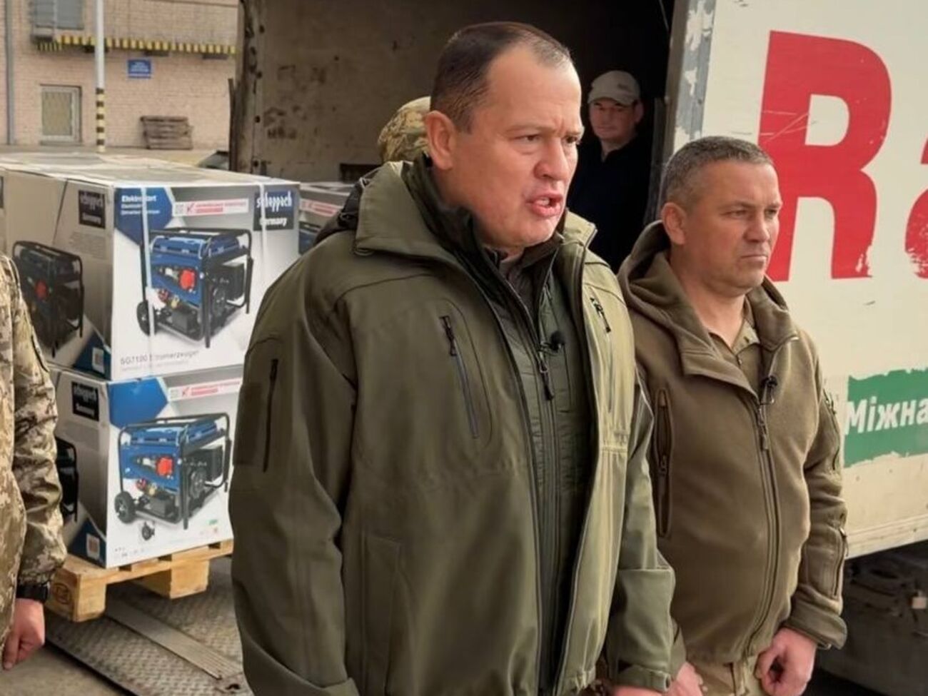 Палатний: "Українська команда" передала партію генераторів 110-й бригаді ЗСУ в Донецьку область