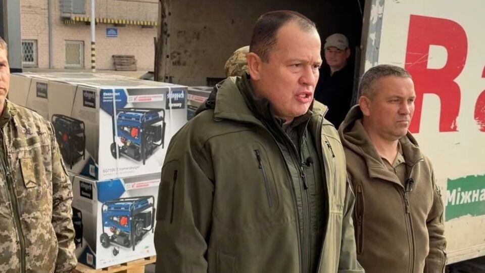 Палатний: "Українська команда" передала партію генераторів 110-й бригаді ЗСУ в Донецьку область