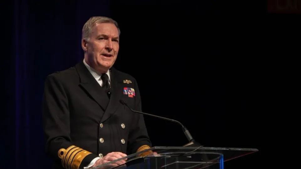 РФ ввязалась в безумную войну, нужно этим воспользоваться – Радакин