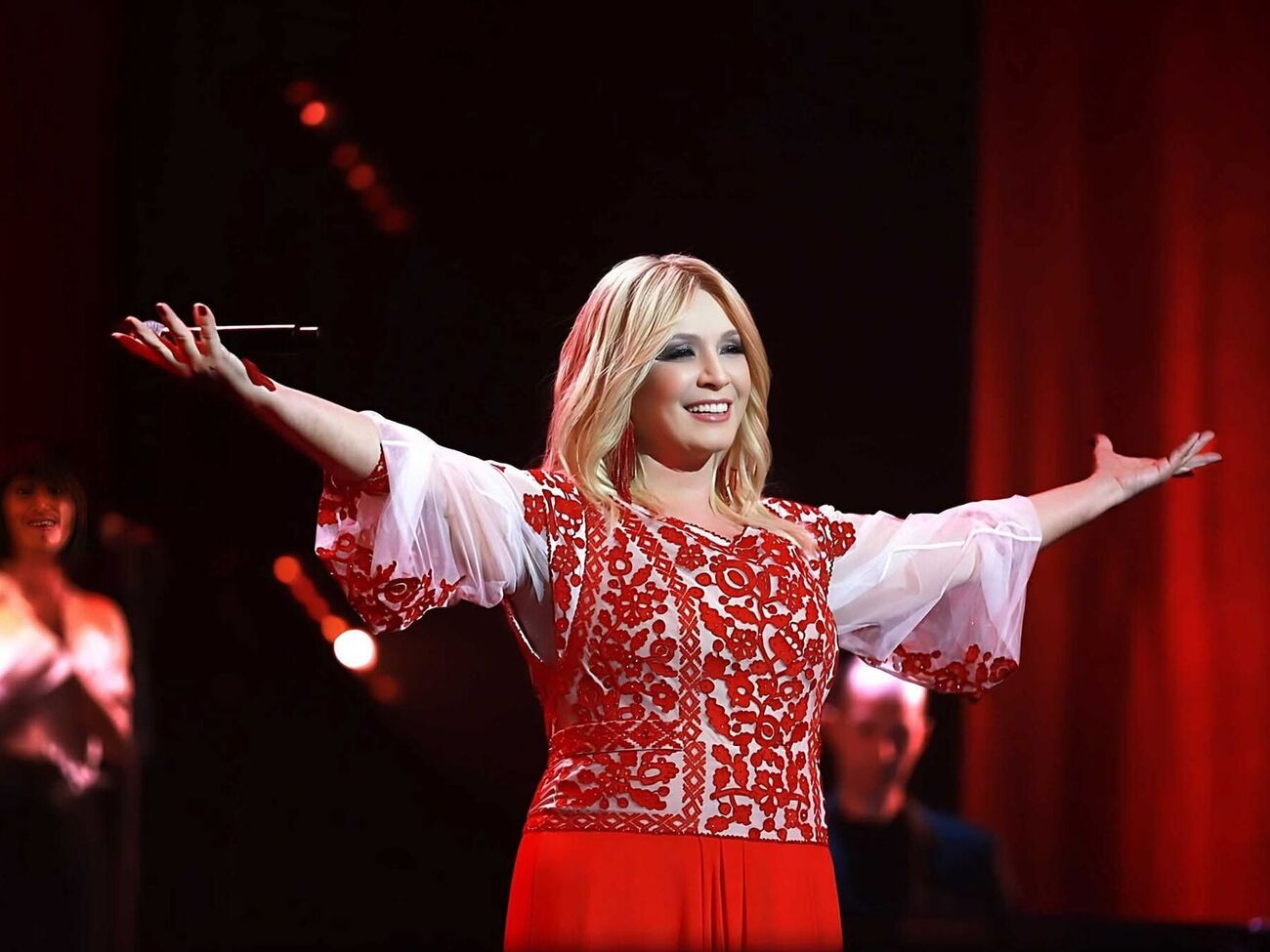 У мережі показали, як в житті виглядає Ауріка Ротару. Фото