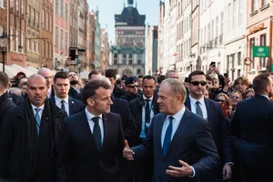 Туск попередив, що Росія може напасти на країни НАТО "найближчими місяцями"