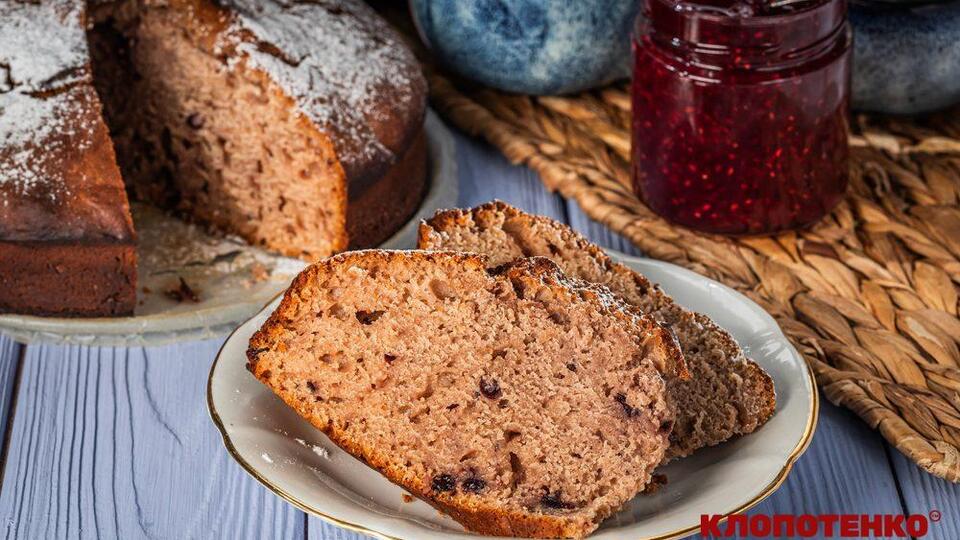 Якщо маєте банку варення – приготуйте смачний пиріг до чаю