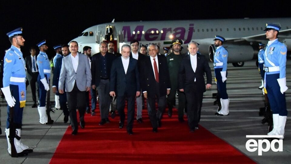 Глава МЗС Ірану відкинув контакти зі США перед приїздом спецпредставників Трампа в Пакистан – ЗМІ