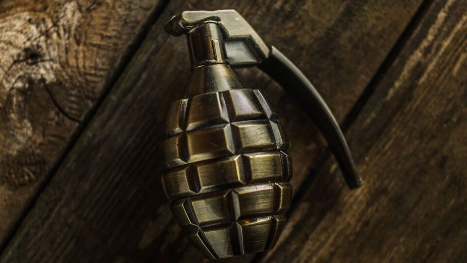 У Запоріжжі у квартирі вибухнула граната, є загибла й поранені. Відео