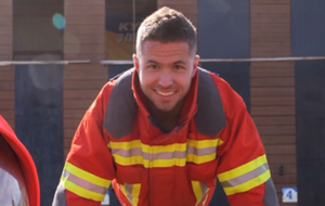 "Дівчата, усі сюди". Привабливий рятувальник із Закарпаття зачарував українок. Чи вільний він