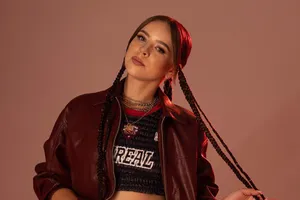 Молодая певица Nastya Semchuk написала песню о любви, клип снимали во Львове. Видео