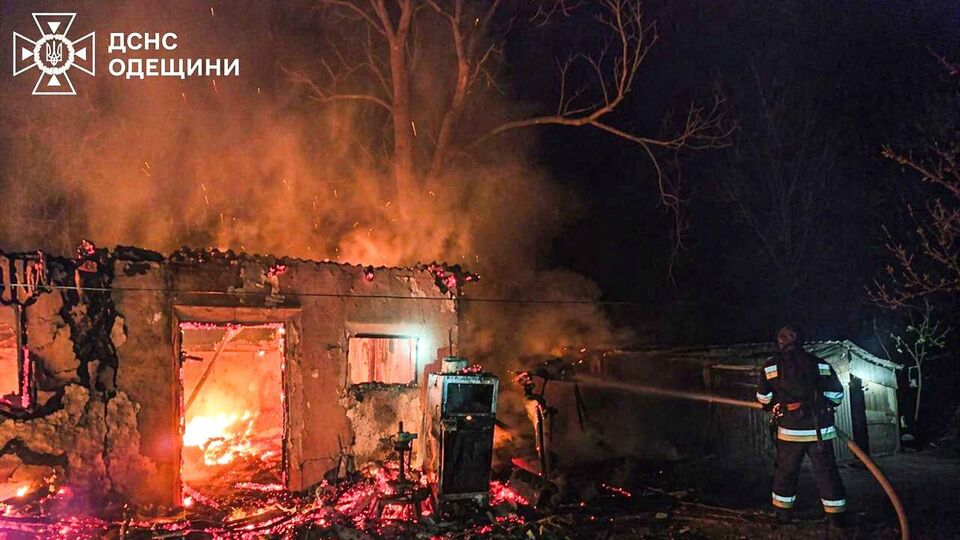 Дрони РФ атакували судно під прапором Панами в Одеській області й житлові будинки, є постраждалі