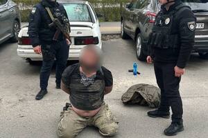 Под Киевом мужчина хаотично стрелял на улице – полиция