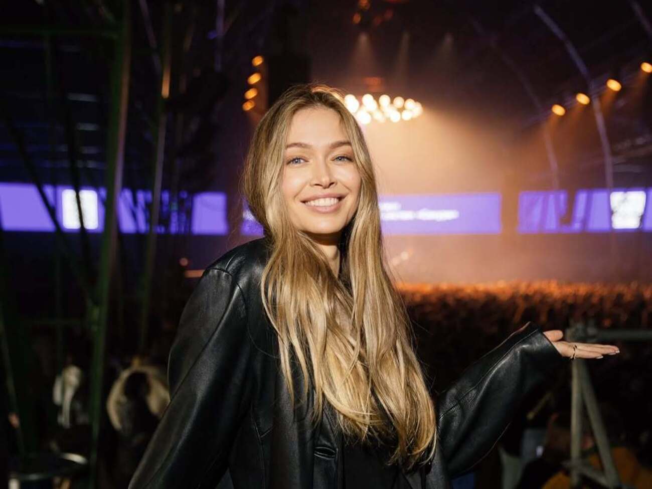 "Фактически одно лицо что мама, что дочь". Брежнева удивила сильным сходством с ее младшей дочерью