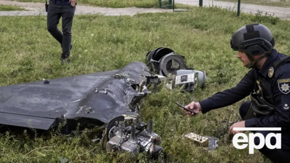 Після масованого удару РФ уламки дронів виявили в Румунії. Людей евакуювали