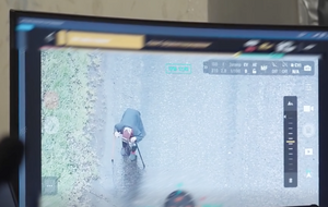 ЗСУ евакуювали 77-річну жінку із сірої зони за допомогою наземного робота. Відео