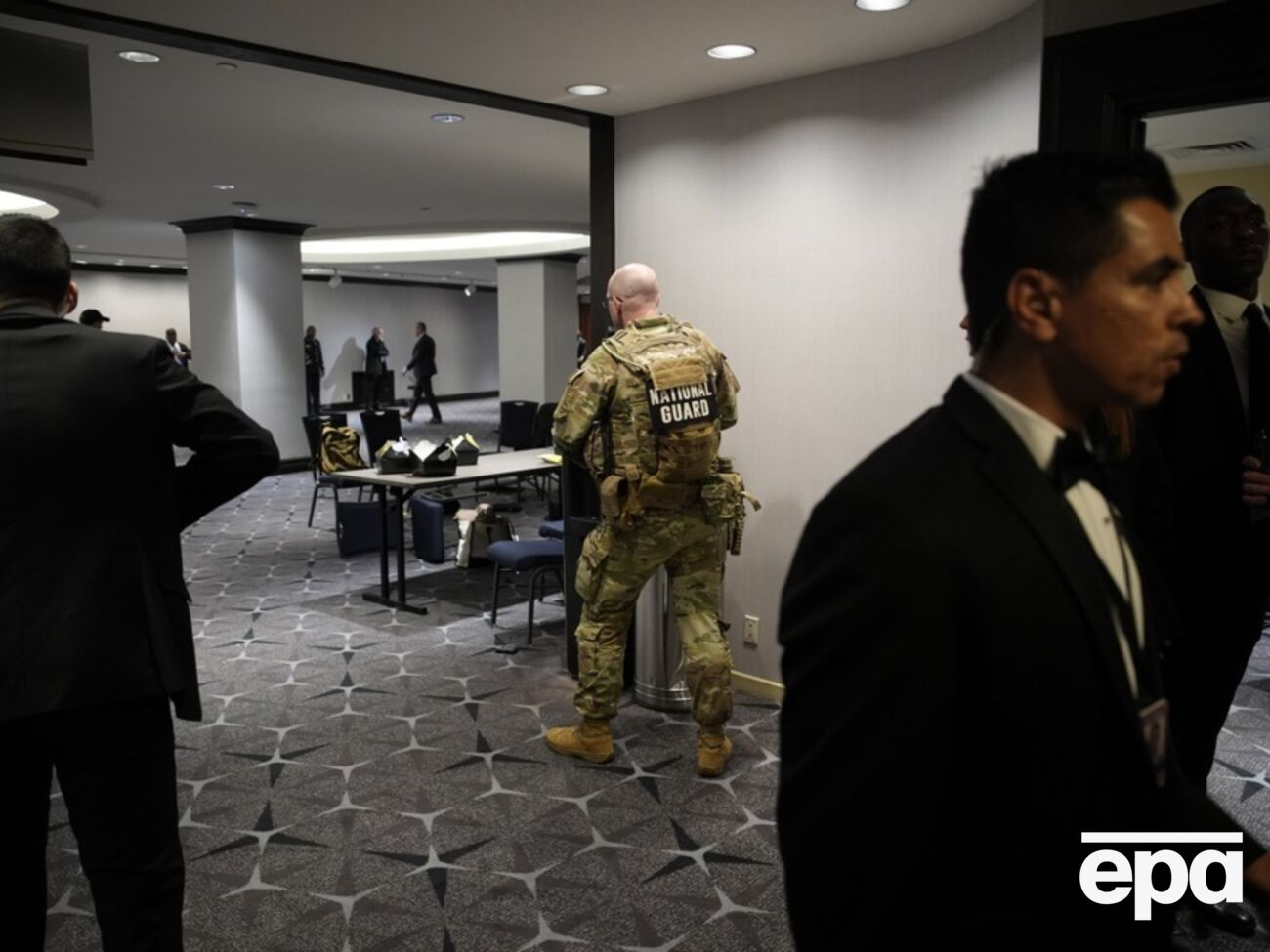 Стрелок, открывший огонь на мероприятии с участием Трампа, назвал свои цели – CBS News