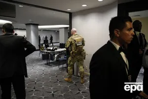 Стрелок, открывший огонь на мероприятии с участием Трампа, назвал свои цели – CBS News