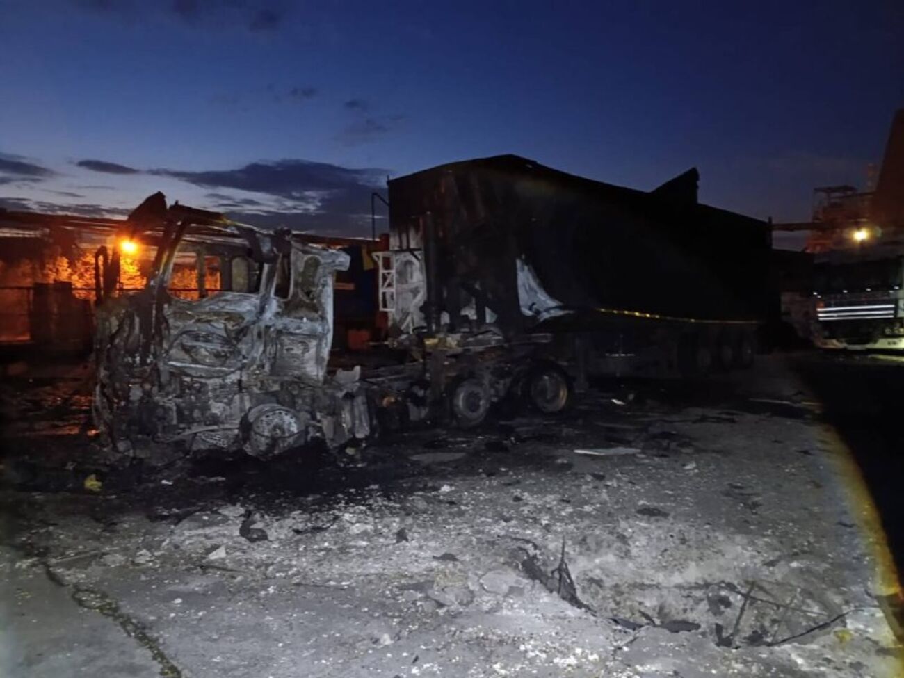 В Одессе дроны РФ ударили по порту. Пострадало иностранное судно