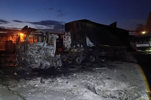 В Одесі дрони РФ завдали удару по порту. Пошкоджено іноземне судно