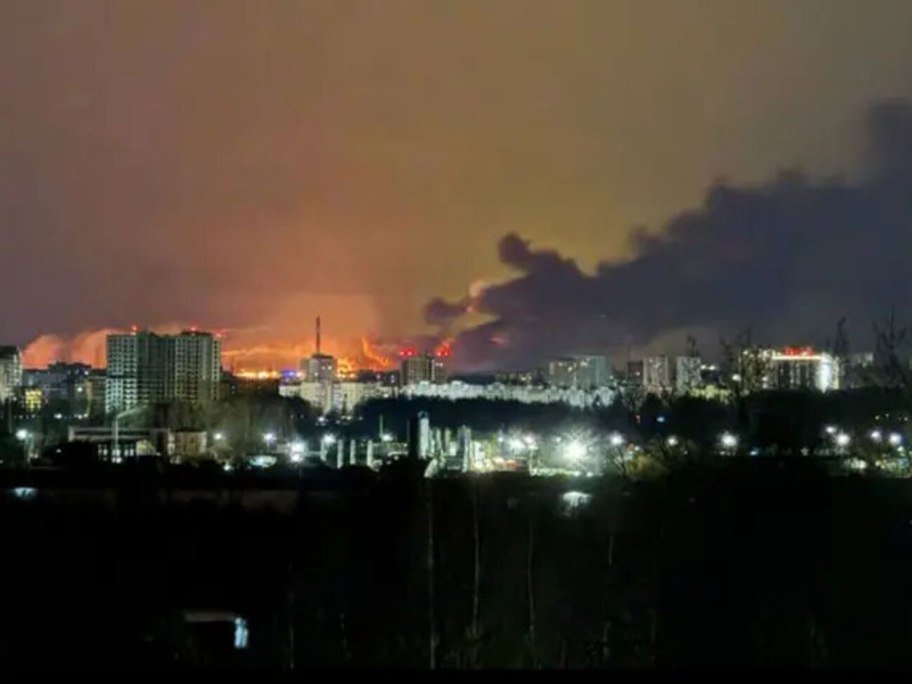 Генштаб ВСУ подтвердил успешные "страйки" по Ярославскому НПЗ и двум эшелонам оккупантов