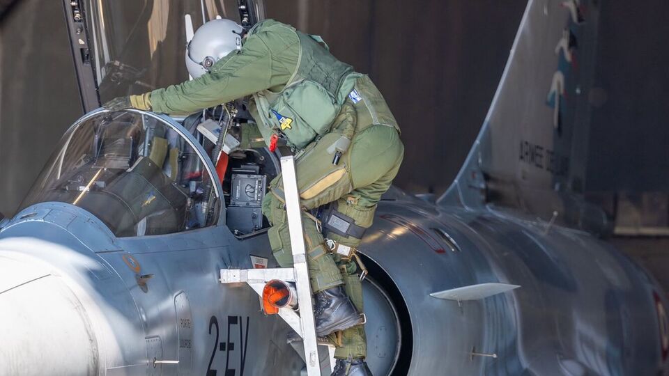 Франція готує українських пілотів до боїв на винищувачах Mirage 2000-5F
