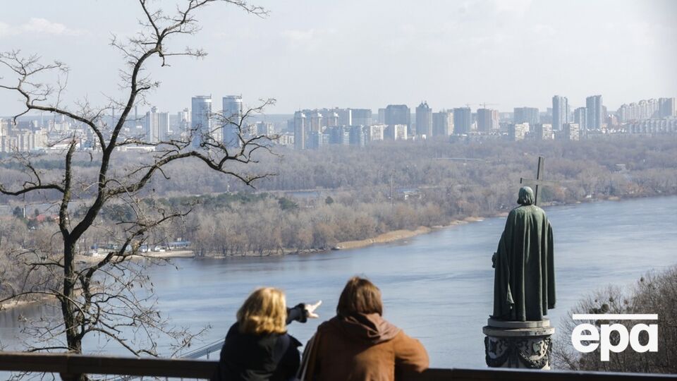 Україна опинилася в "мішку" арктичного холоду. Синоптик розповів, як довго це триватиме