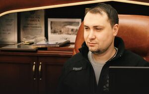 "Обтрусився від пилу й пішов". ЗМІ розповіли деталі про три поранення Буданова