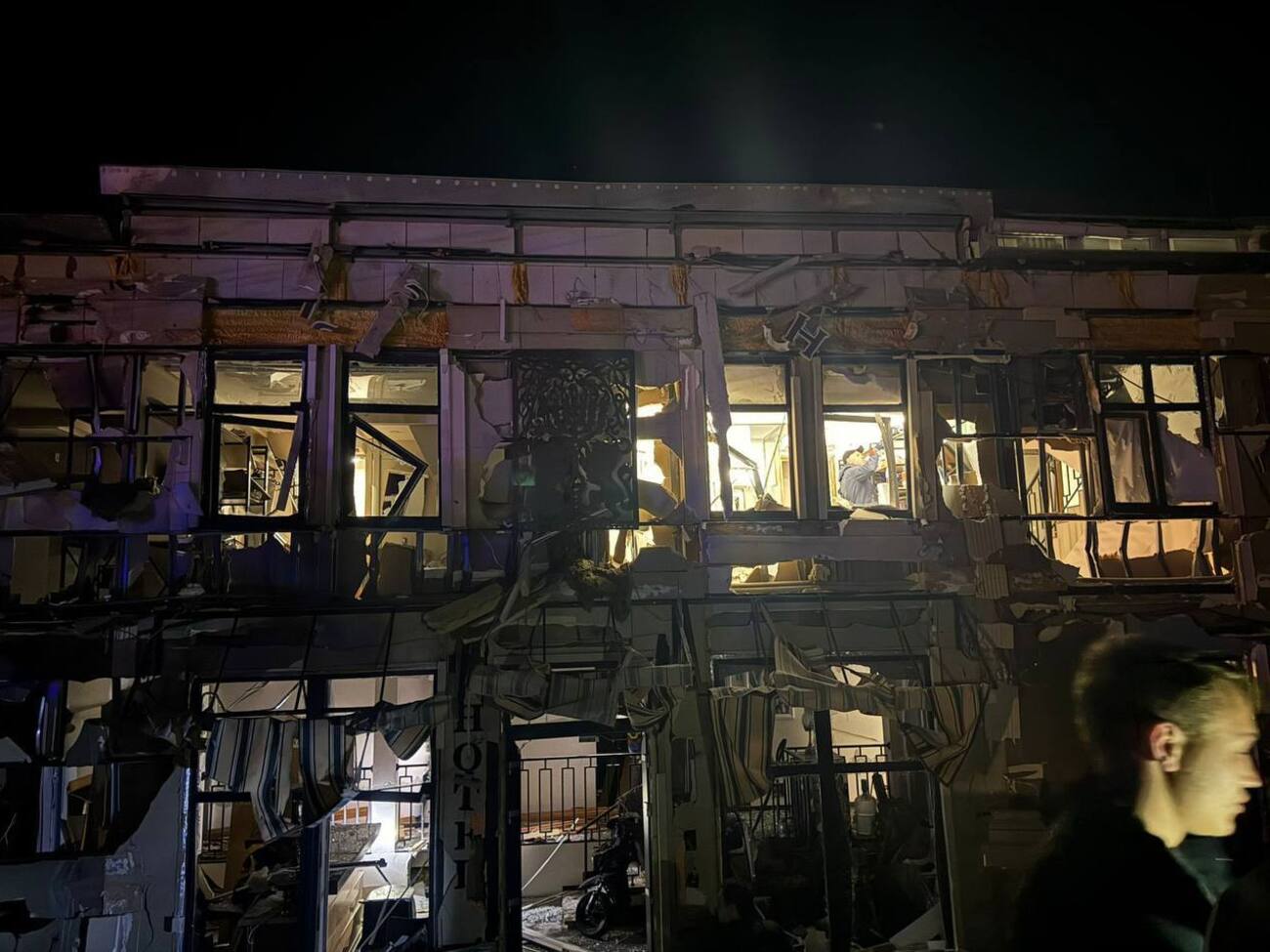 Росія вночі била по Одесі. Пошкоджено житлові будинки й інфраструктуру, поранено дітей. Фото, відео