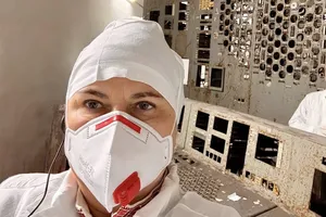 Через аеропорт Києва я вийшла під отруйне небо. Ніхто не сказав мені, що відбувся ядерний армагеддон