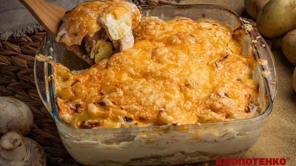 Поживна картопляна запіканка буде особливо смачною, якщо зробити з картоплею це