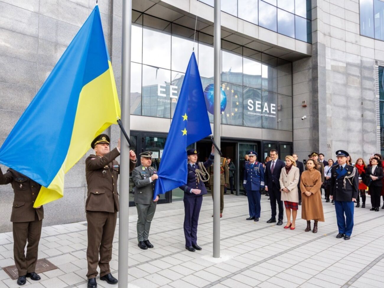 Кредит України на €90 млрд можуть погасити коштом активів РФ