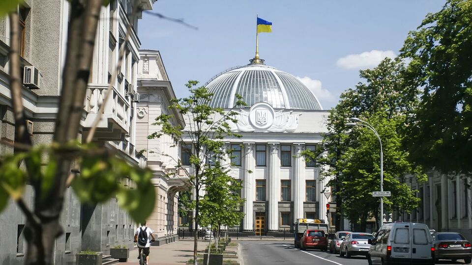 "Радянський домострой", "легалізація дерибану". Рада ухвалила в першому читанні новий Цивільний кодекс