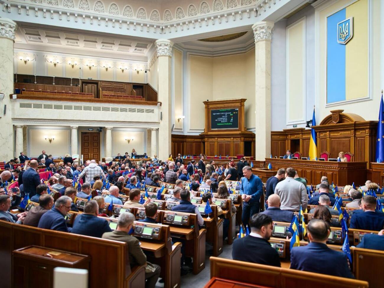 Сотні картин у деклараціях. ЗМІ склали рейтинг нардепів-колекціонерів. Інфографіка