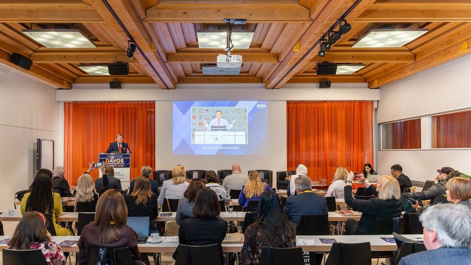 ДТЕК здобув п'ять міжнародних нагород Davos Communications Awards