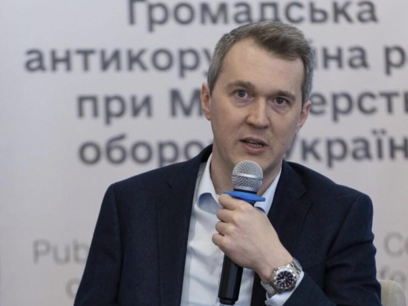 Корабель, наповнений краденим золотом, не викликав би таких емоцій. Але зерно – це боляче