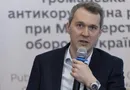 Корабль, наполненный украденным золотом, не вызвал бы таких эмоций. Но зерно – это больно