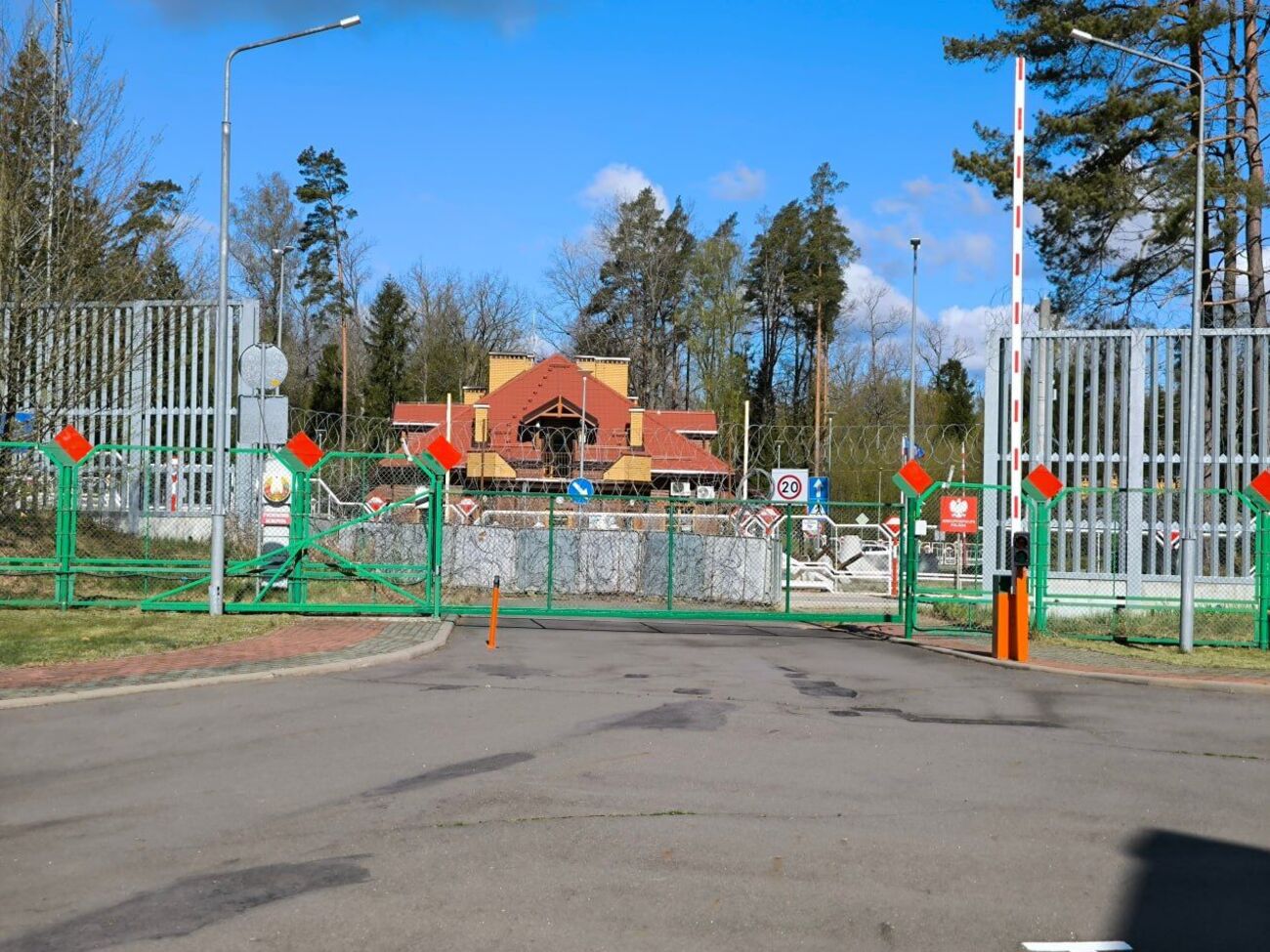 Польша передала Беларуси российского археолога, которого должны были судить в Украине за раскопки в Крыму