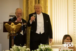 Чарльз III підколов Трампа щодо ремонту, який той розпочав у Білому домі. Відео