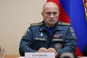 Путин отправил в Туапсе главу МЧС, тот объявил, что горячую нефть, которая текла по улицам, остановили