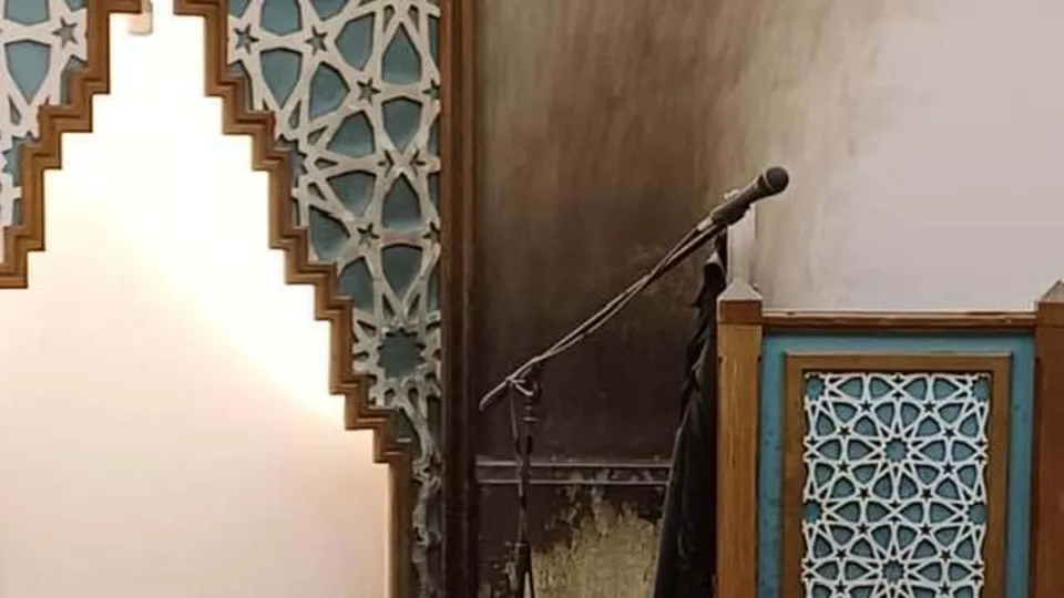 У Львові кинули пляшки із запалювальною сумішшю в мечеть. Поліція розслідує підпал