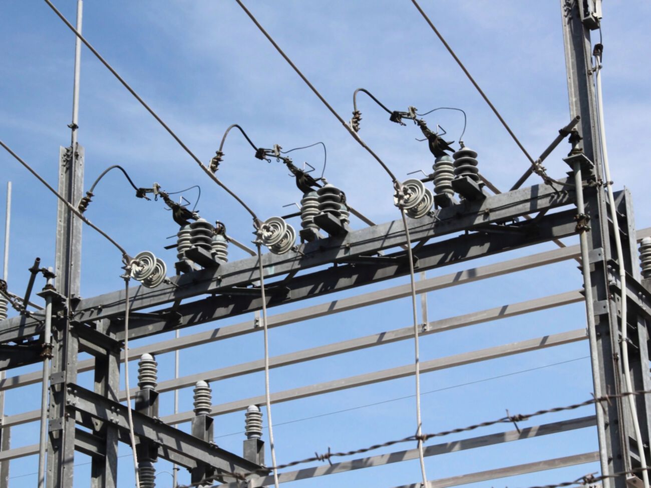 ДТЕК повернув світло 600 тис. сімей після негоди