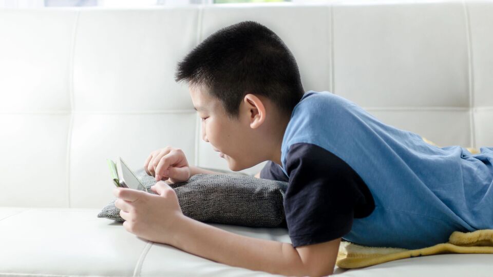 ЄС вимагає від Meta змінити дизайн Instagram і Facebook. Яка причина?