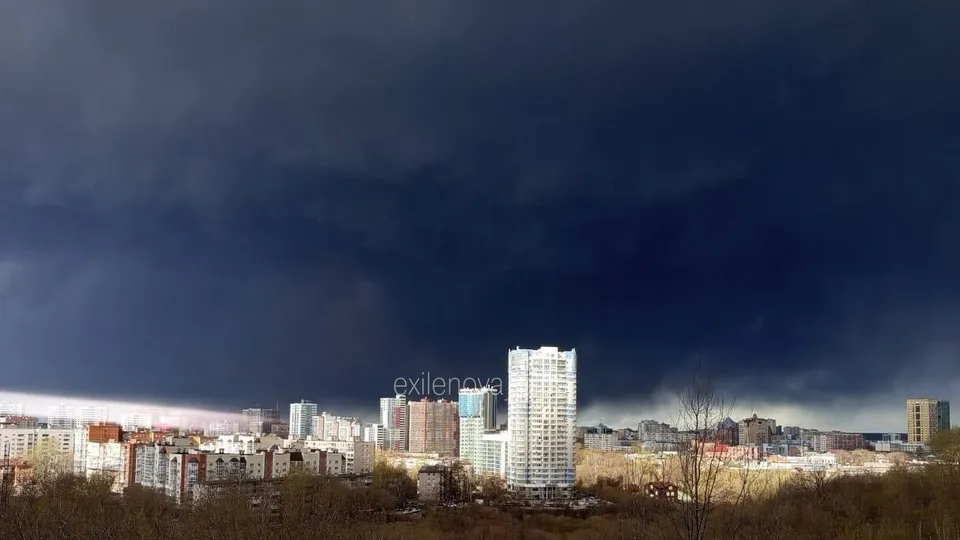 Після атаки БПЛА російську Перм накрив "нафтовий дощ" – ЗМІ