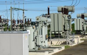 Правоохоронці й надзвичайники нагадують про заборону наближатися до об'єктів енергетичної інфраструктури, зокрема транформаторних підстанцій