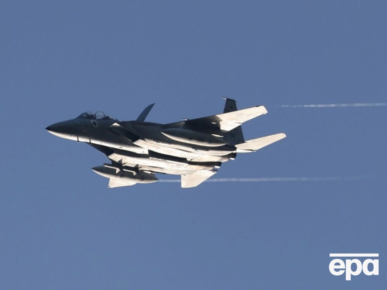 Пошуки другого пілота тривають