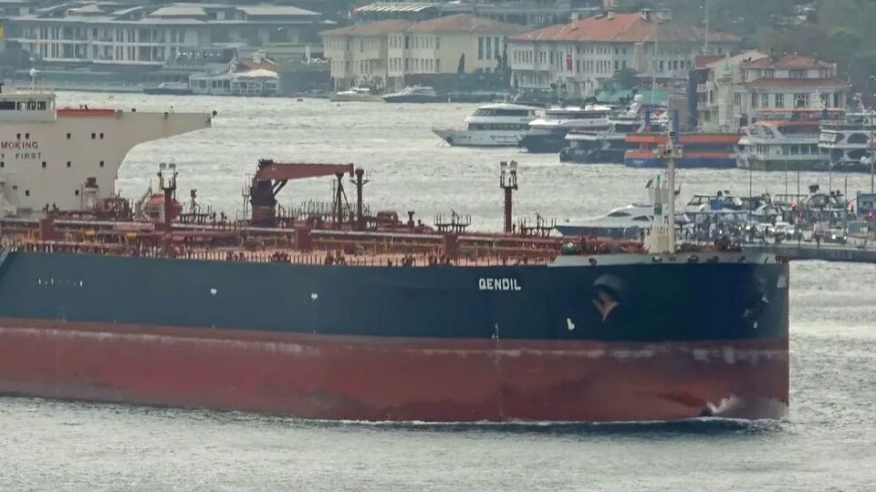 На танкері перебувало приблизно 10 високопосадовців російської розвідки, повідомляє ЗМІ