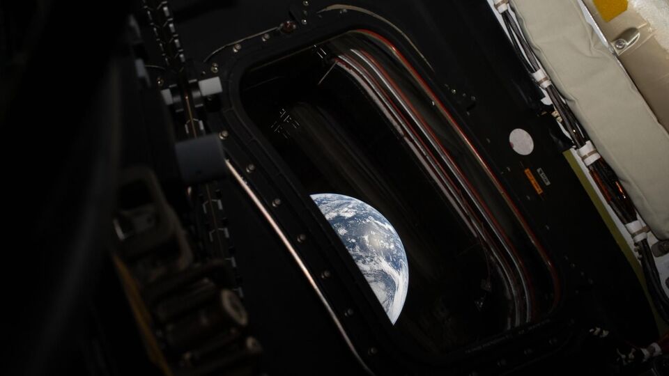 Астронавты поделились снимками Земли